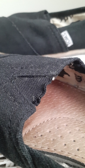 Classic Black Toms - Picture 7 of 7